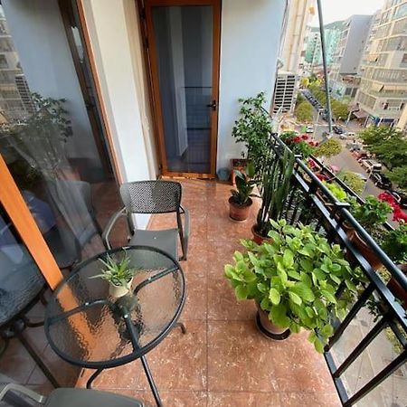 Mimosa'S Apartment With Lovely Balcony Tiranë Ngoại thất bức ảnh